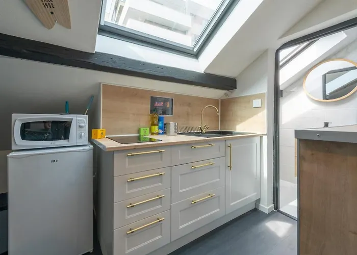 G Quai De L Alma Апартаменты